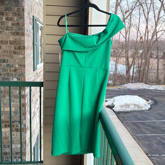 🆕🌿 Eliza J Emerald Green One-Shoulder Ruched Cocktail Dress Size 14 Party Formal - Picture 4 of 16